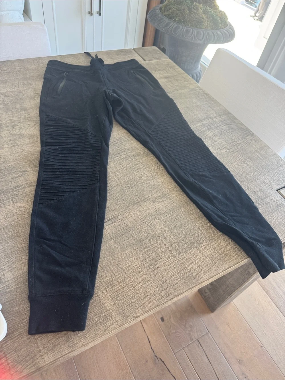 Alo Black Ribbed Panel Joggers